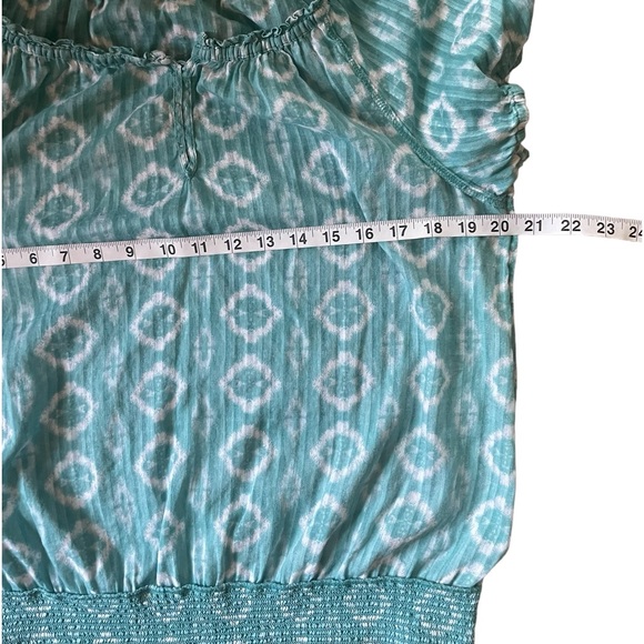 Blouse by Joe Fresh - Picture 10 of 13